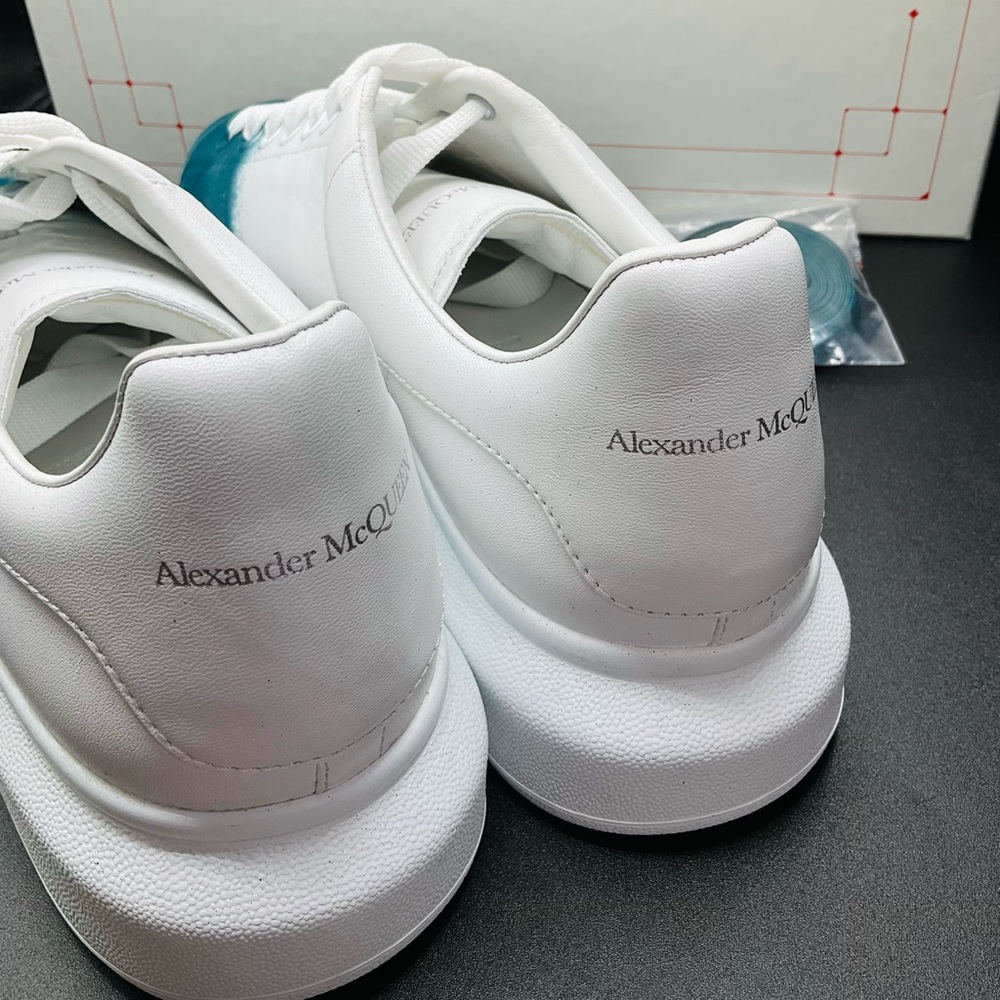 Alexander McQueen Men’s Oversized Sprayed Sneakers Size 11 NWB AUTHENTIC - Picture 7 of 10